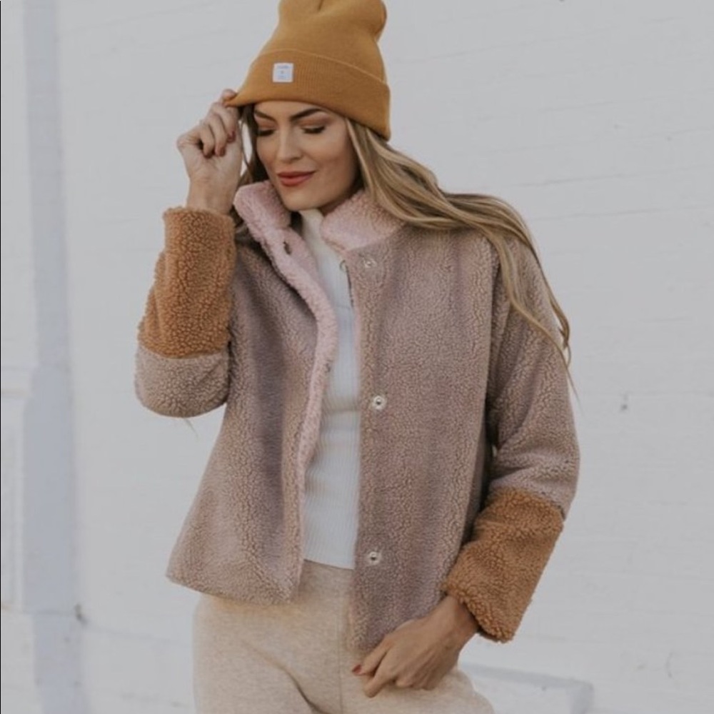 XS Sherpa Jacket